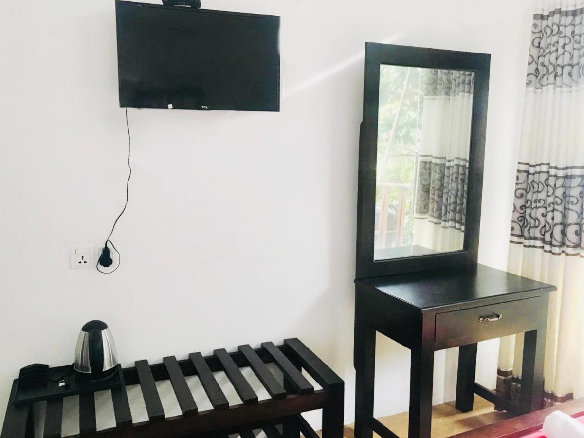 Sea Beach Resort 尼甘布 外观 照片