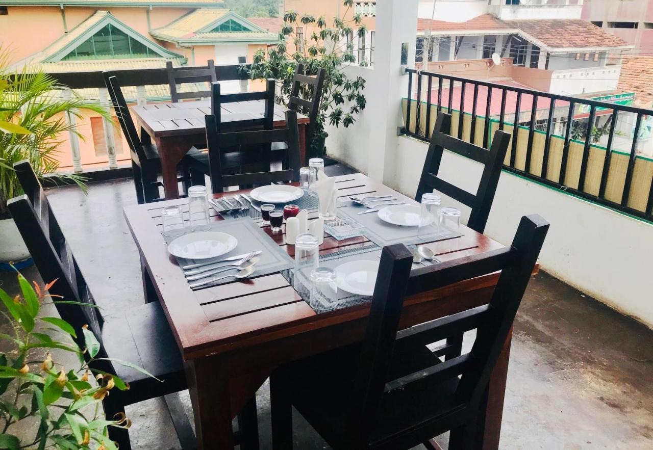 Sea Beach Resort 尼甘布 外观 照片