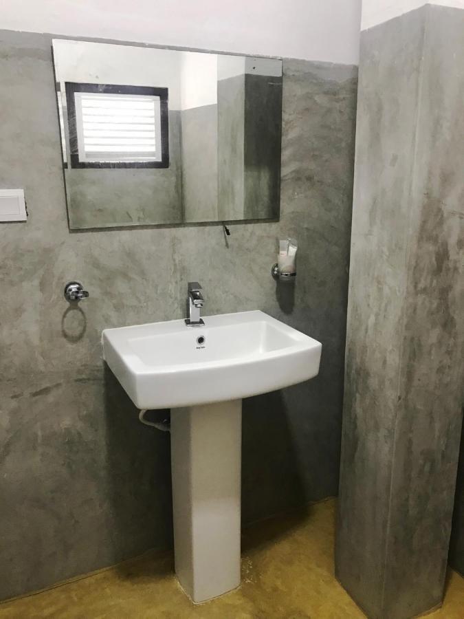 Sea Beach Resort 尼甘布 外观 照片
